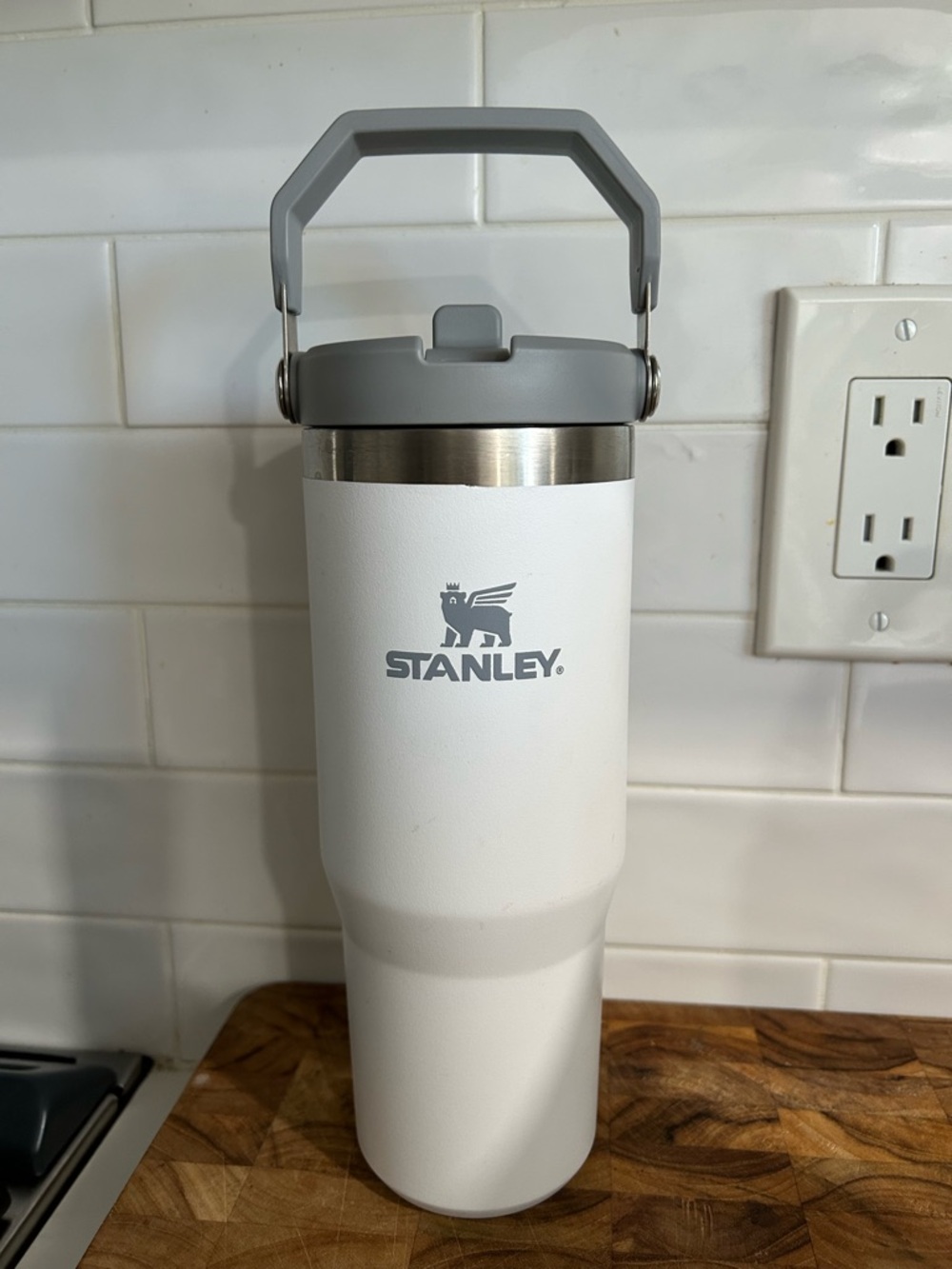 Stanley White Travel Tumbler with Gray Handle 30 oz flip top